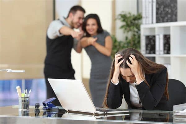 梦见别人伤害自己是什么意思