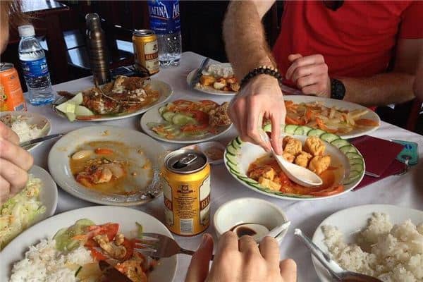 梦见吃得多饭量大是什么意思