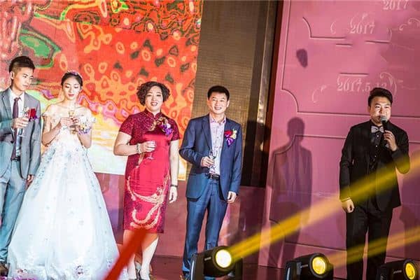 梦见自己成了主婚人是什么意思