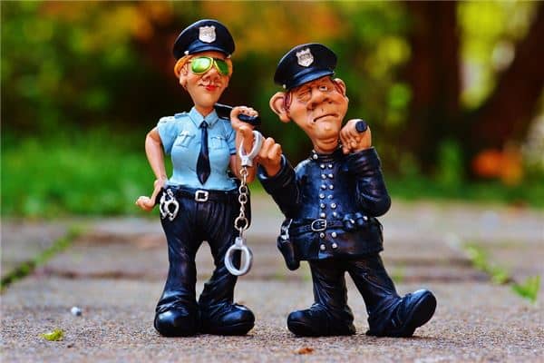 梦到被狗是什么意思