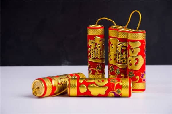 梦到放炮是什么意思