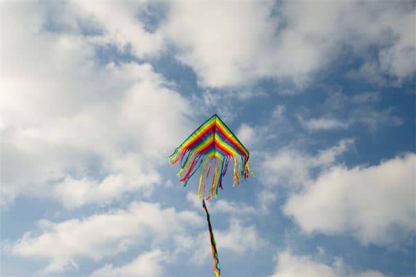 梦见放风筝线断了是什么意思