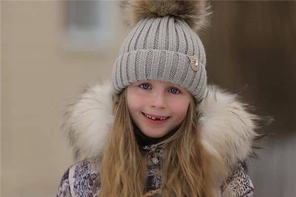 梦见掉牙流血是什么意思