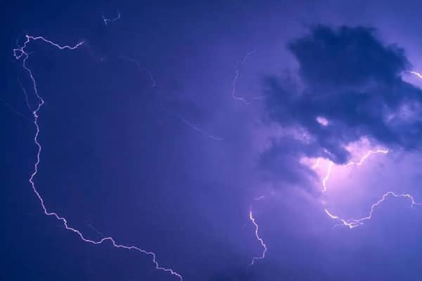 梦见电闪雷鸣是什么意思