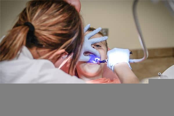 梦见掉牙齿流血是什么意思