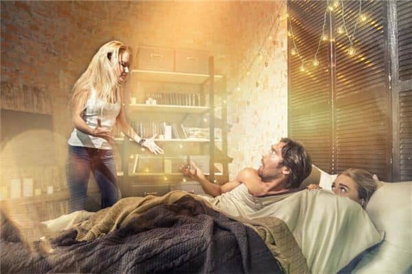 梦见老公有小三