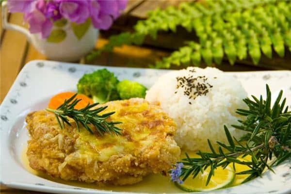 梦见去吃饭