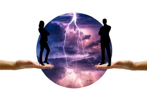 梦见和别人吵架是什么预兆是什么意思