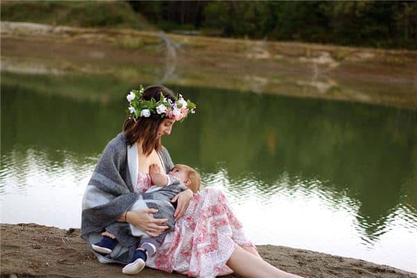 孕妇梦见奶水喷出好多是什么意思
