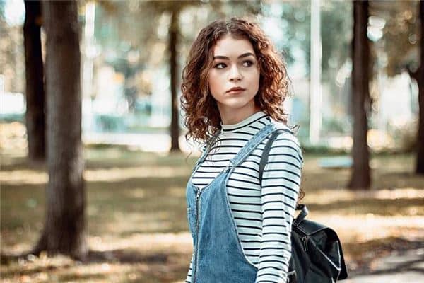 女性梦到男朋友前妻是什么意思