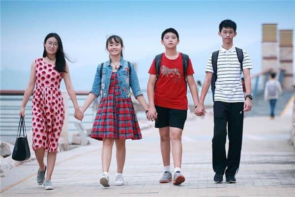 梦到自家兄弟姐妹是什么意思