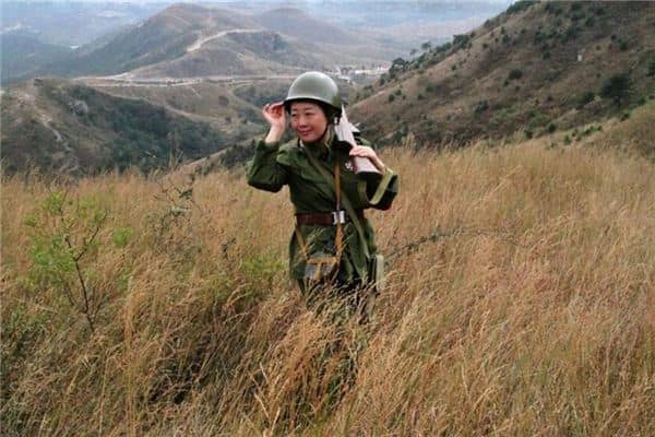 女人梦见自己去当兵是什么意思