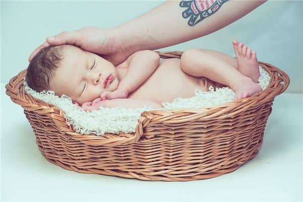 孕妇梦见自己生男孩子是什么意思