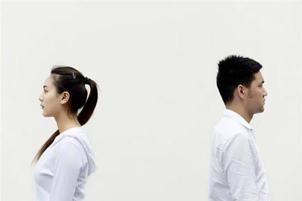 梦到和老婆吵架动手了是什么意思