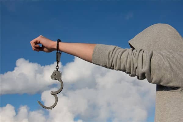 梦见犯人是什么意思