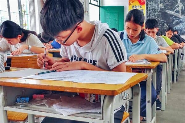 梦到儿子高考失败是什么意思