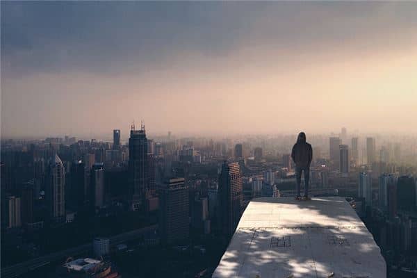 梦见自己跳楼是什么意思