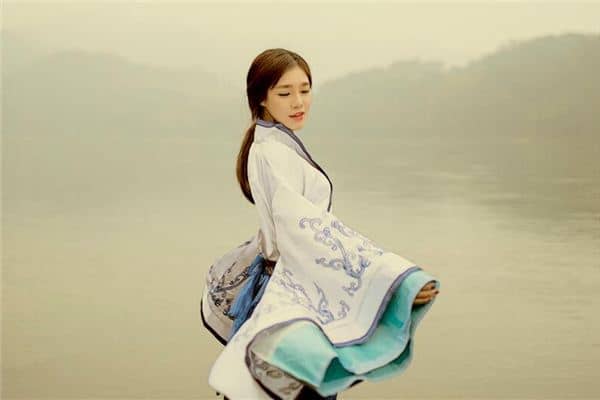 梦见暗恋的女生是什么意思
