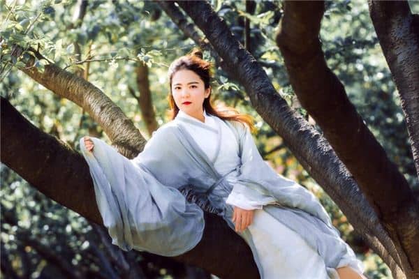 做梦梦见自己大口吐血是什么意思