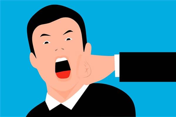 梦见扇人耳光是