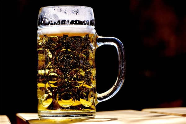 梦见喝啤酒是什么意思