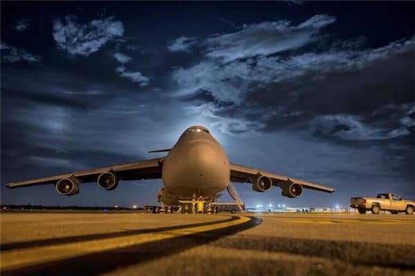 女人梦见没赶上飞机是什么意思