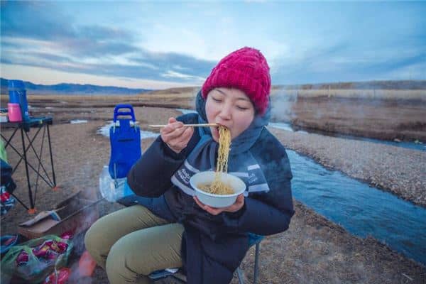 女人梦见自己吃粉条是什么意思