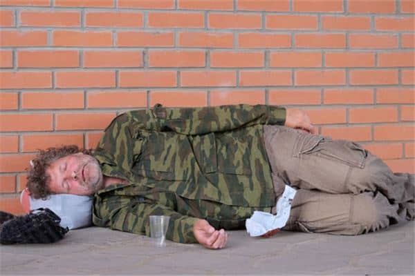 梦见睡在大街上是什么意思