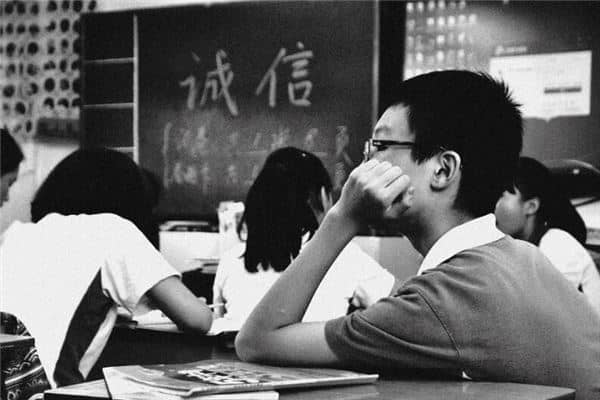梦到成绩考差了怎么办是什么意思