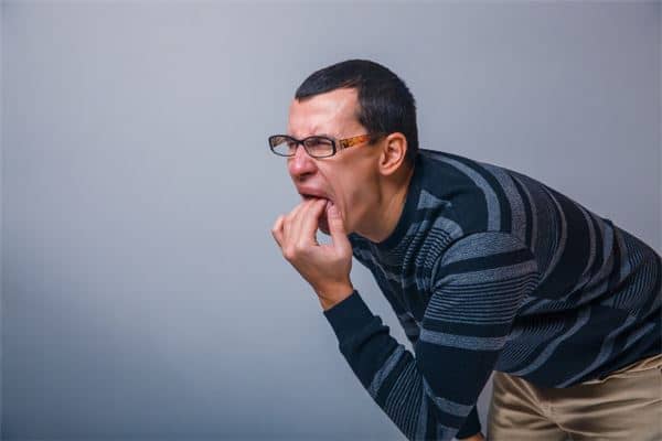 梦见吐饭是什么意思