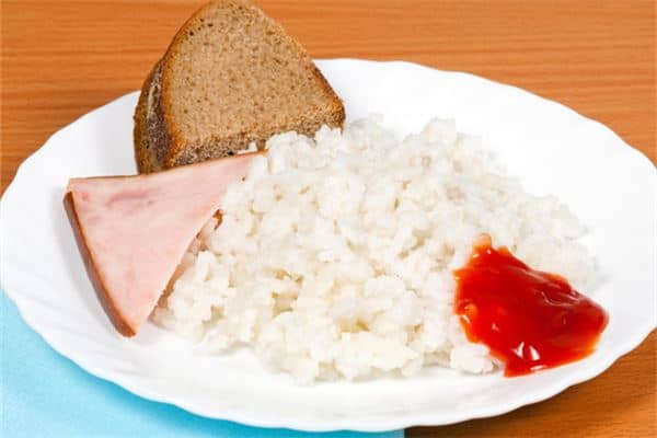 梦见吃米饭是什么意思