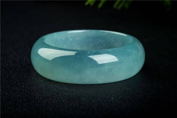 梦见手镯断了是什么意思