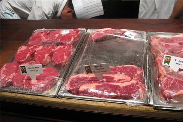 女人梦见大块生牛肉是什么意思