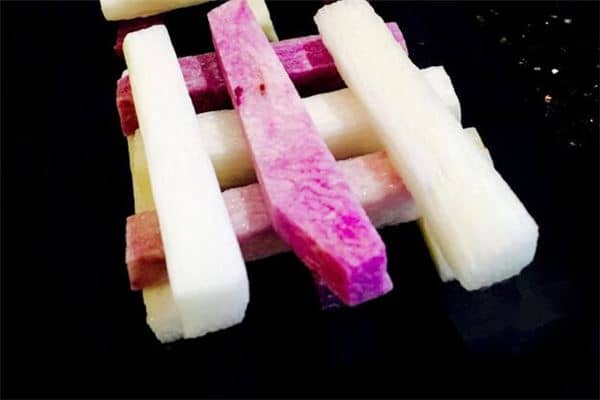 女人梦见一堆山药是什么意思
