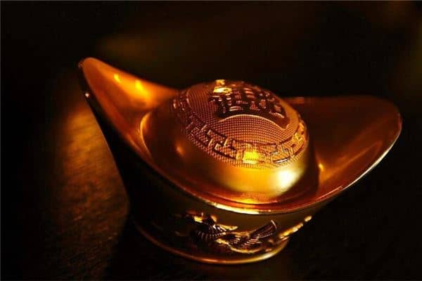 男人梦见金元宝是什么意思