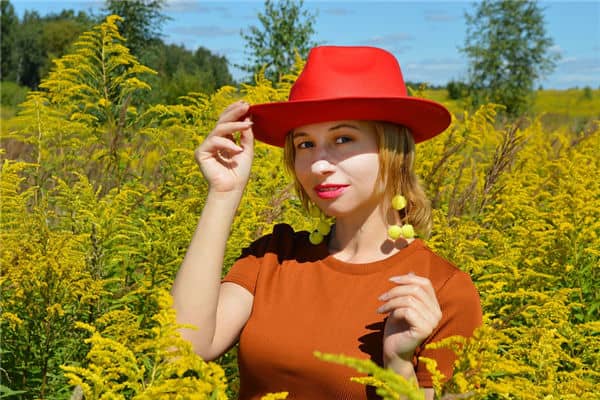 梦到摸陌生少女乳房有何寓意