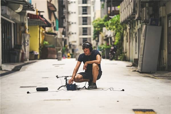 梦见著名篮球解说员是啥预兆
