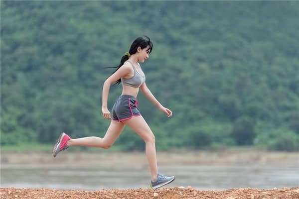 梦到了被陌生男人追是什么预兆？