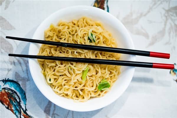 梦见一碗面条有什么预示吗
