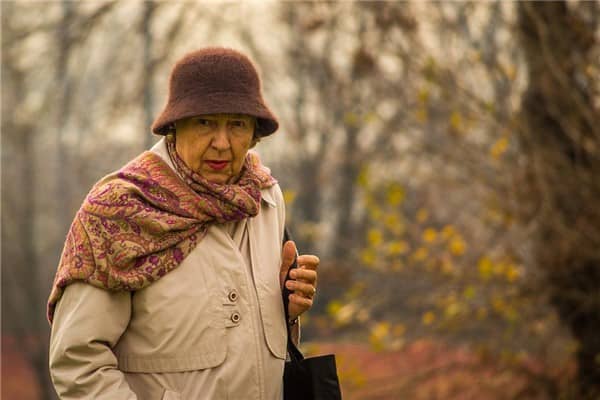 梦到死去的妈妈重活过来是什么预兆？