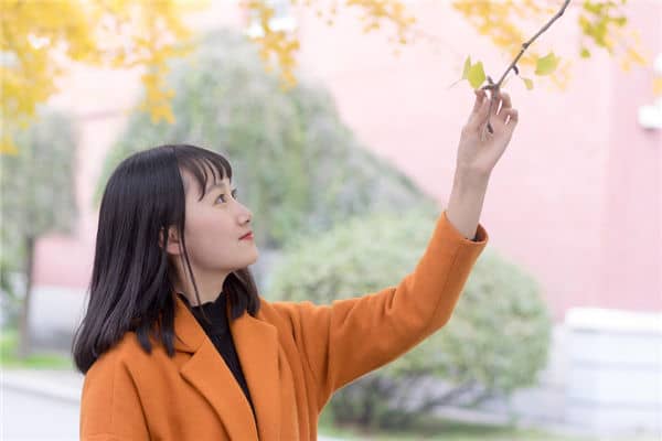 梦见棕色上衣是什么预兆？