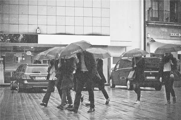 梦见瀑雨是什么兆头