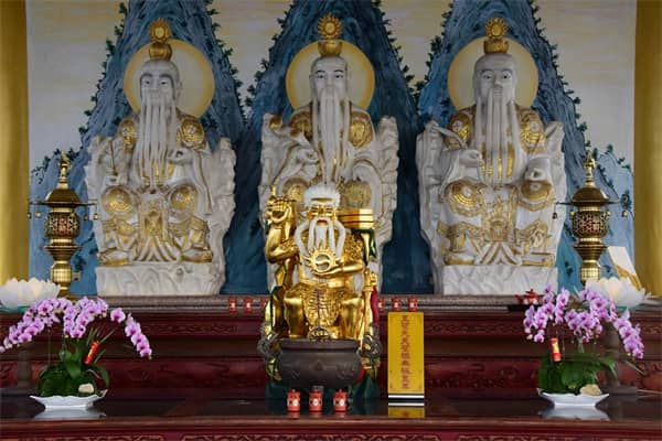 梦到很多神像是什么预兆