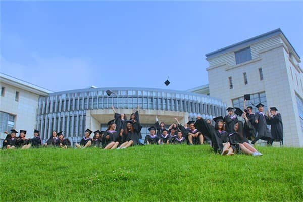 梦见中学毕业照相是好事还是坏事