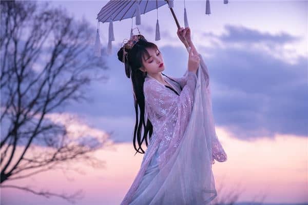 梦到了撑雨伞怎么说