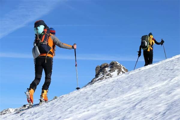 梦到和家人爬山会怎么样