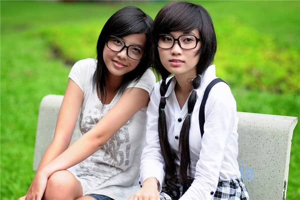 梦到俩女人有什么说法