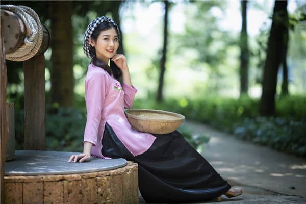 梦到活着的人代表着什么