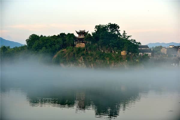 梦到山上有水是什么启示