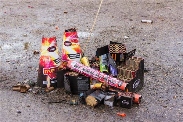 梦到爆竹声是咋回事